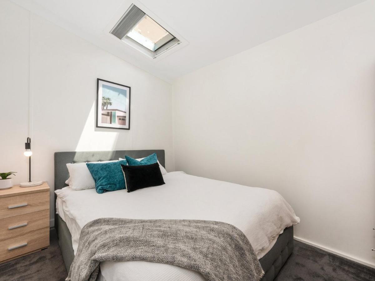 Walk To The Mcg & Aami Park - Free Late Checkout - Great Location & Backyard Villa เมลเบิร์น ภายนอก รูปภาพ